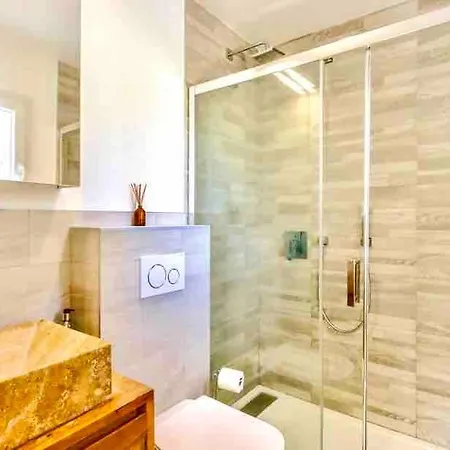 Luxury 5 Bedroom In St Tropez *