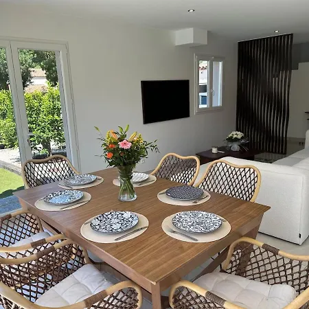 Luxury 5 Bedroom In St Tropez Вилла Гримо
